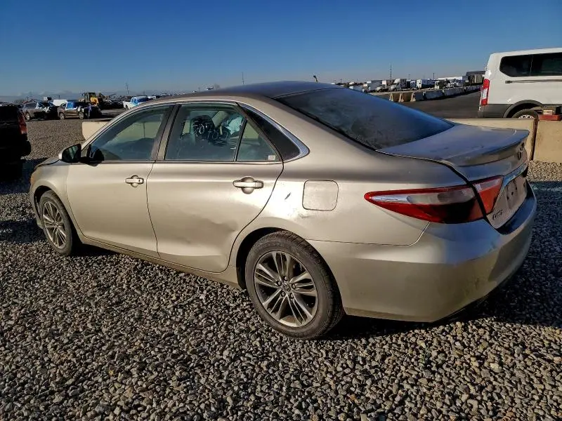 2016 TOYOTA CAMRY LE  