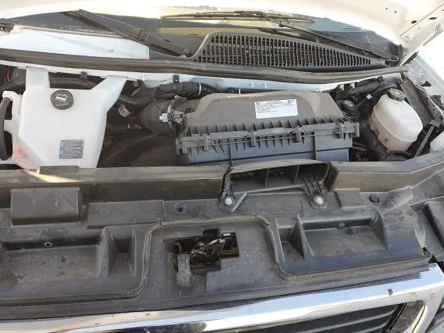 2025 GMC SAVANA G2500  