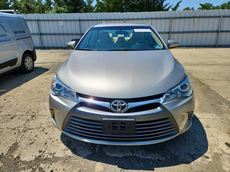 2017 TOYOTA CAMRY XLE  