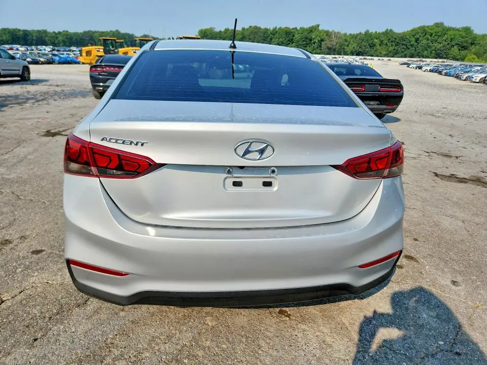 2022 HYUNDAI ACCENT SE  