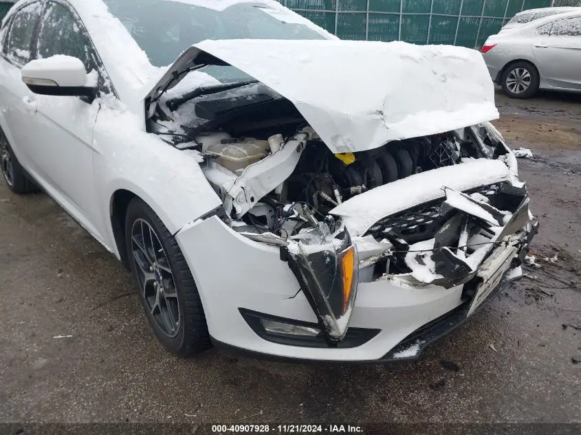 2017 FORD FOCUS SEL