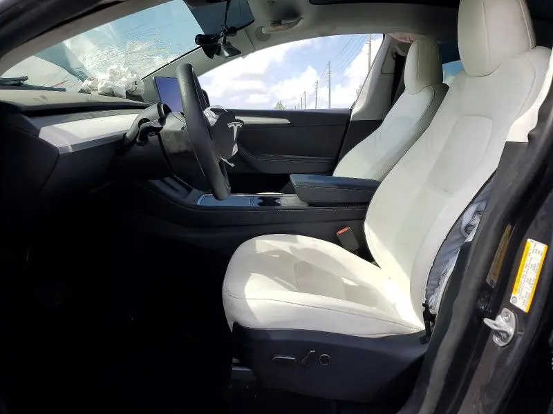 2025 TESLA MODEL Y   