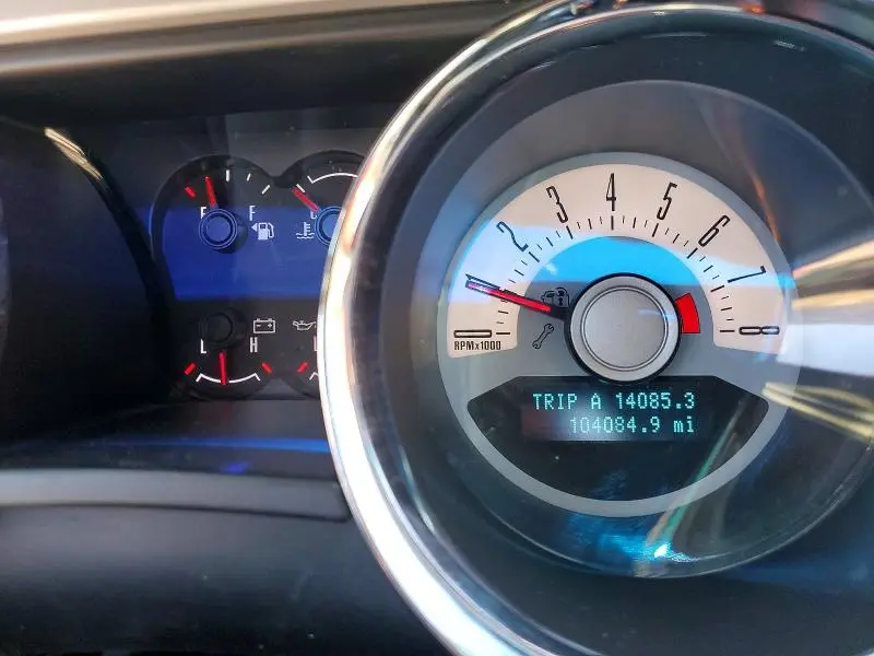 2011 FORD MUSTANG   