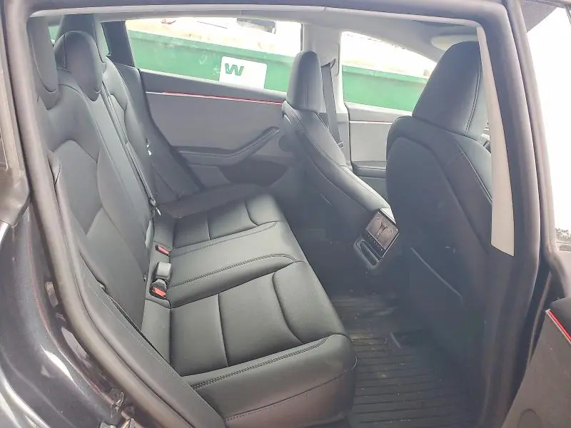 2025 TESLA MODEL 3   