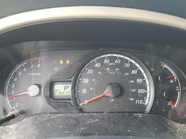 2013 TOYOTA SIENNA LE