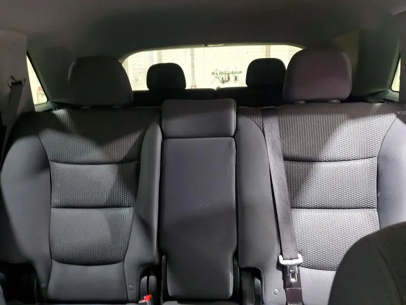 2011 KIA SORENTO LX  