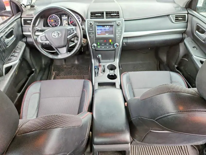 2017 TOYOTA CAMRY SE  