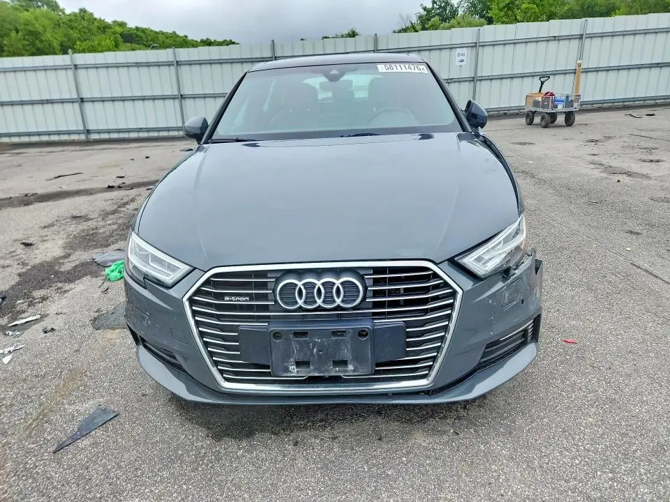 2018 AUDI A3 E-TRON PRESTIGE  