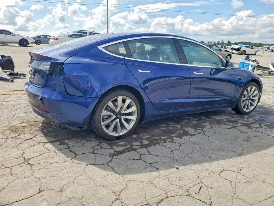 2018 TESLA MODEL 3   