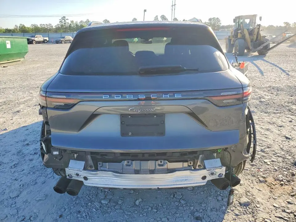 2019 PORSCHE CAYENNE   