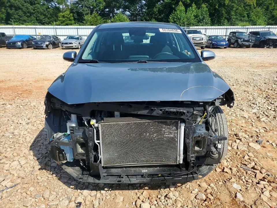 2020 HYUNDAI KONA SE  