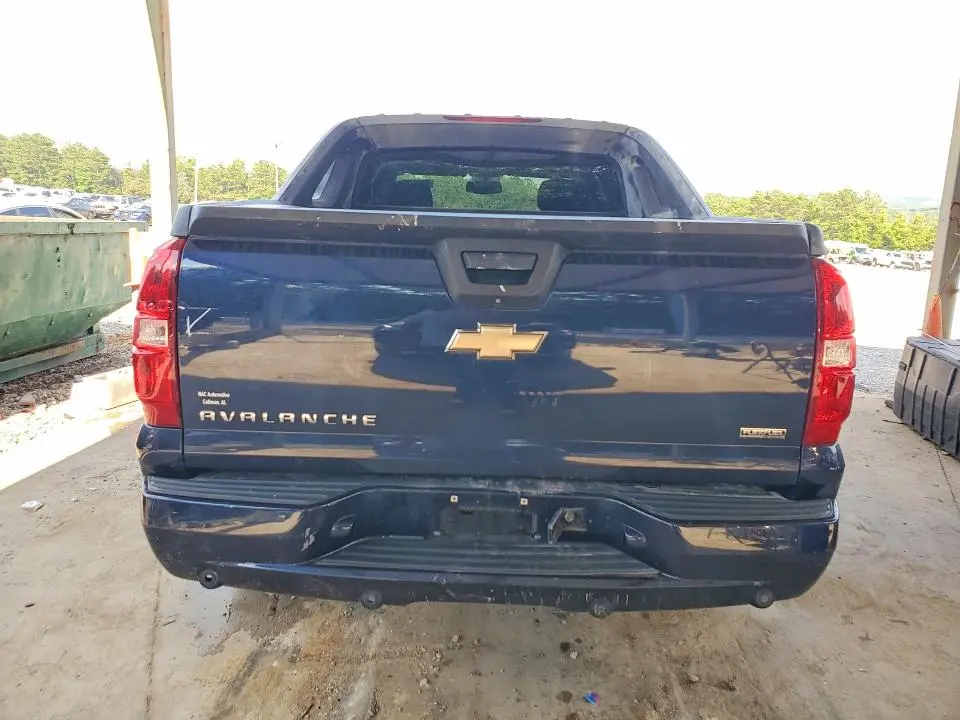 2010 CHEVROLET AVALANCHE LS  