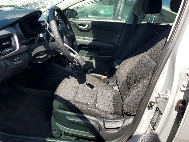 2022 KIA RIO S  