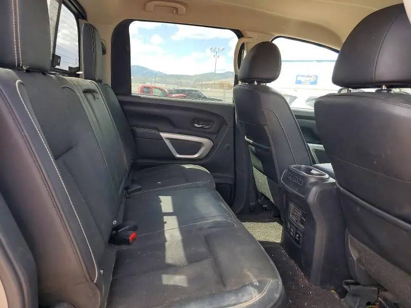 2019 NISSAN TITAN PRO-4X  