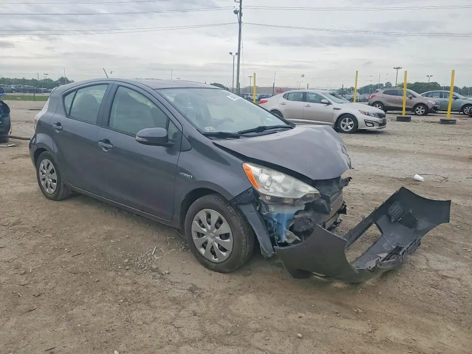 2014 TOYOTA PRIUS C ONE  