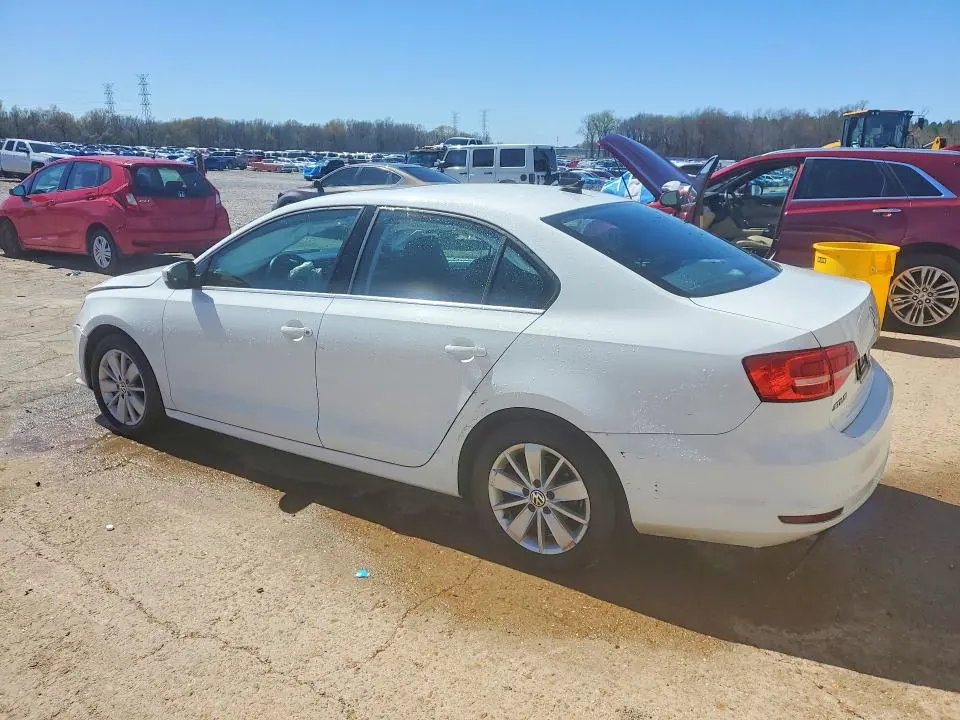 2015 VOLKSWAGEN JETTA SE  