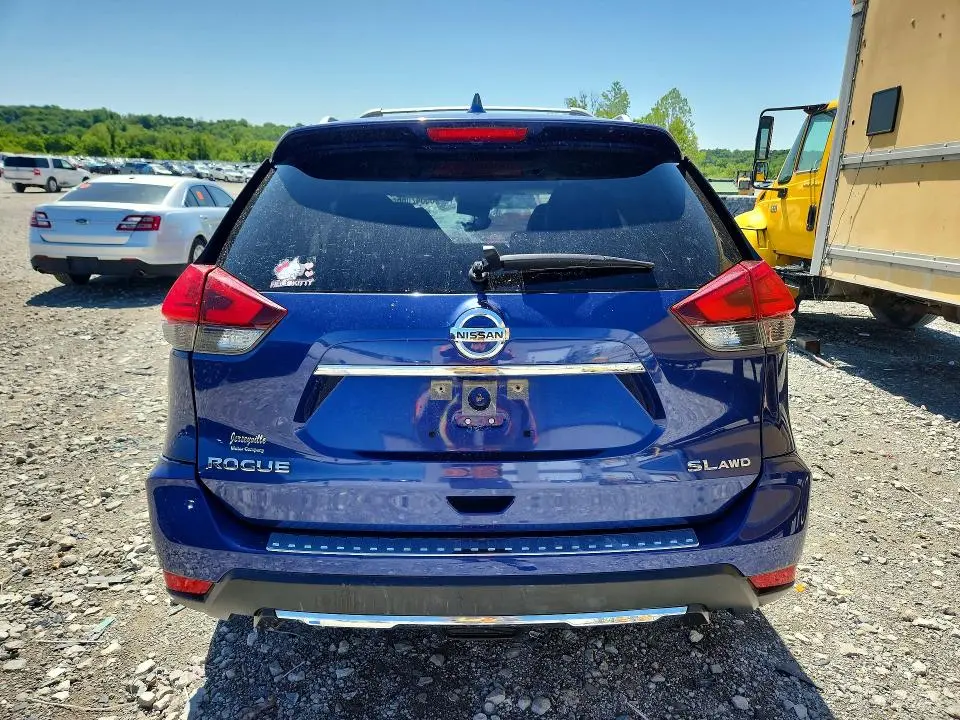 2017 NISSAN ROGUE S  
