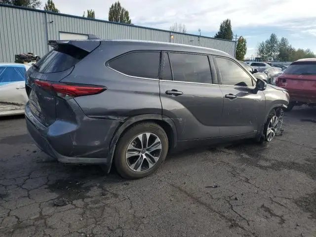 2021 TOYOTA HIGHLANDER HYBRID XLE  