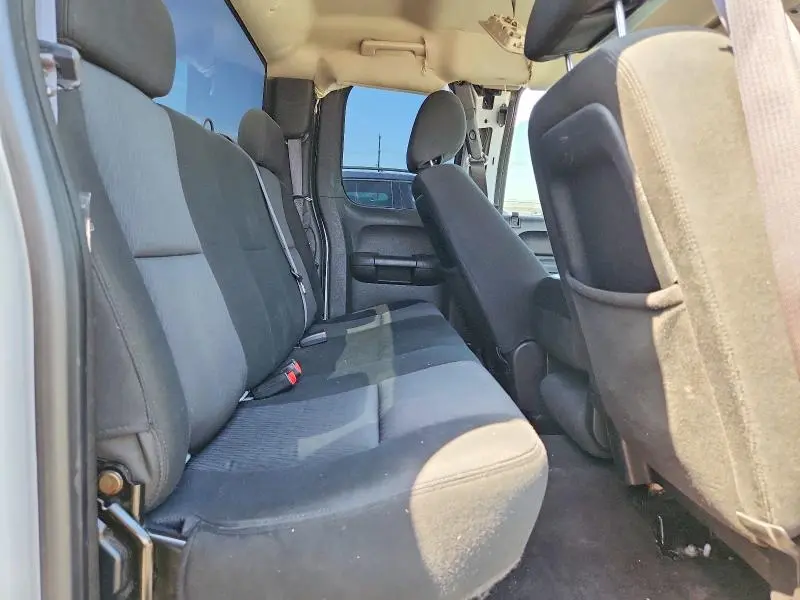2011 CHEVROLET SILVERADO K1500 LS  