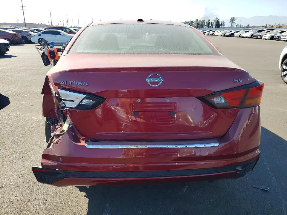 2023 NISSAN ALTIMA SV  