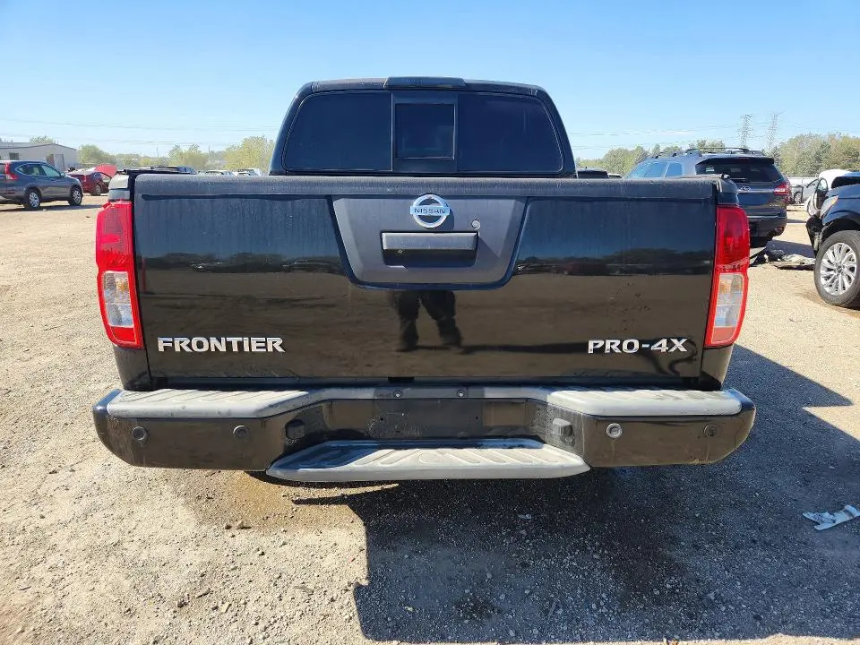 2016 NISSAN FRONTIER PRO-4X  