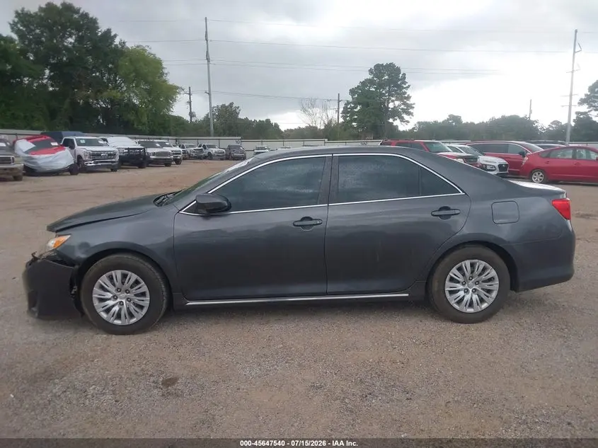 2012 TOYOTA CAMRY LE