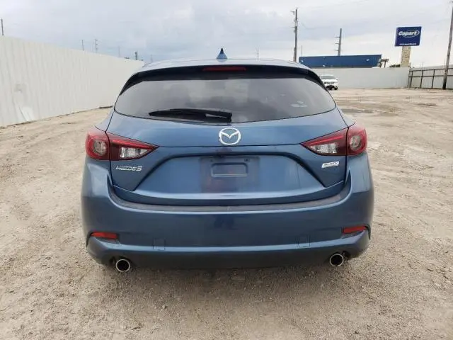 2018 MAZDA 3 TOURING  