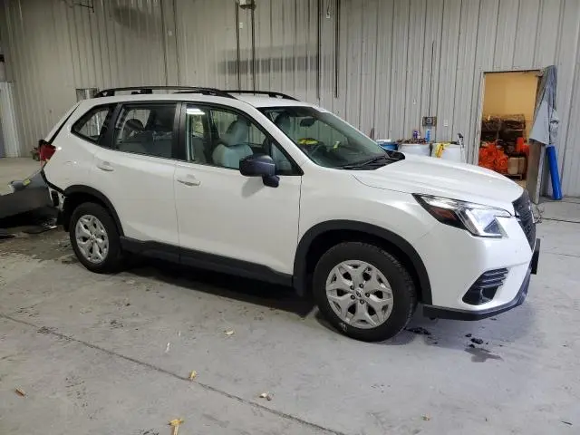 2024 SUBARU FORESTER   