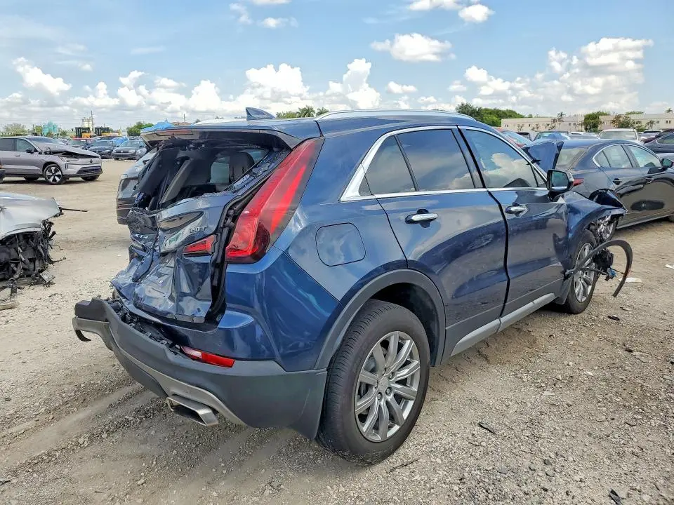 2021 CADILLAC XT4 PREMIUM LUXURY  