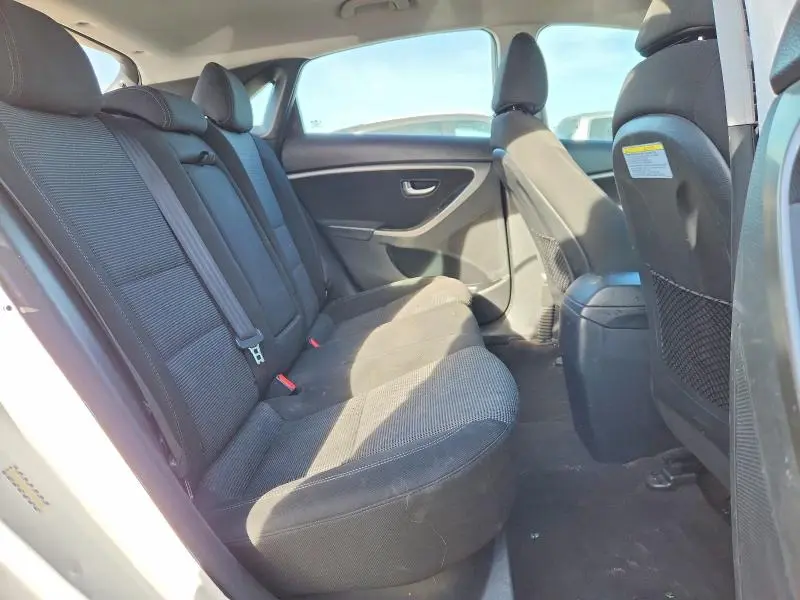 2017 HYUNDAI ELANTRA GT BASE  