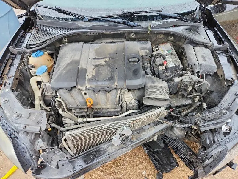 2012 VOLKSWAGEN PASSAT SE  