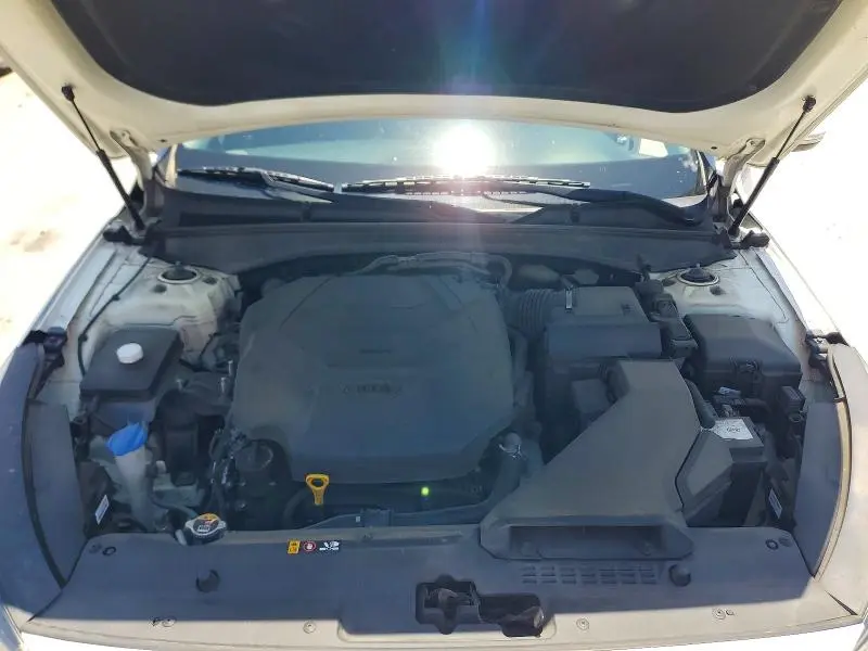 2017 KIA CADENZA PREMIUM  