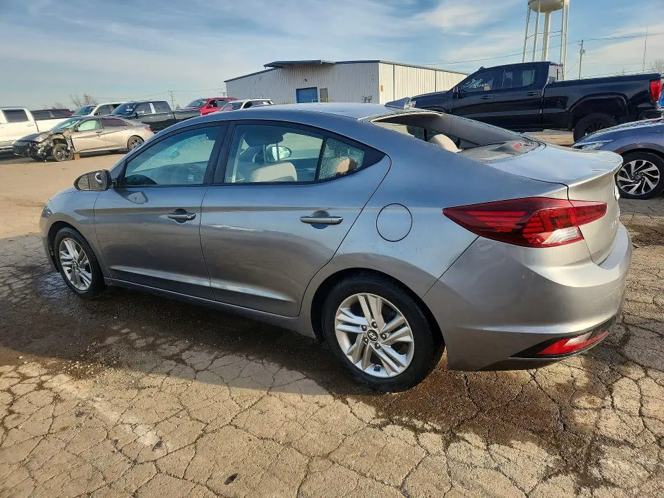 2019 HYUNDAI ELANTRA SEL  