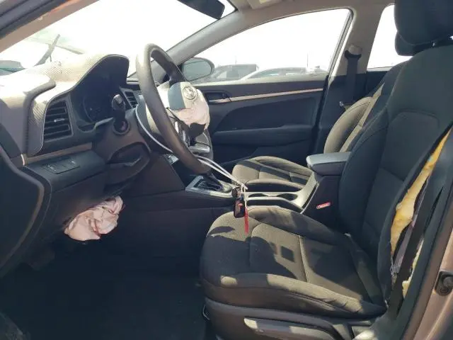 2019 HYUNDAI ELANTRA SE  