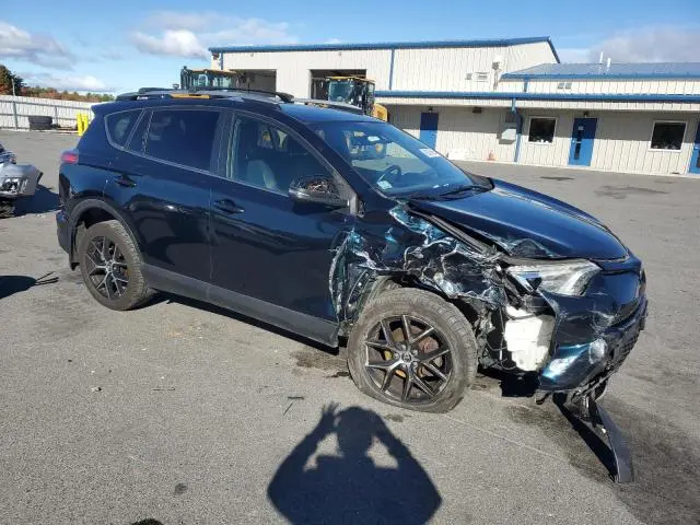 2018 TOYOTA RAV4 SE  
