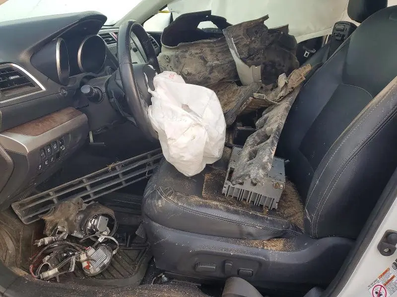 2017 SUBARU OUTBACK 3.6R LIMITED  