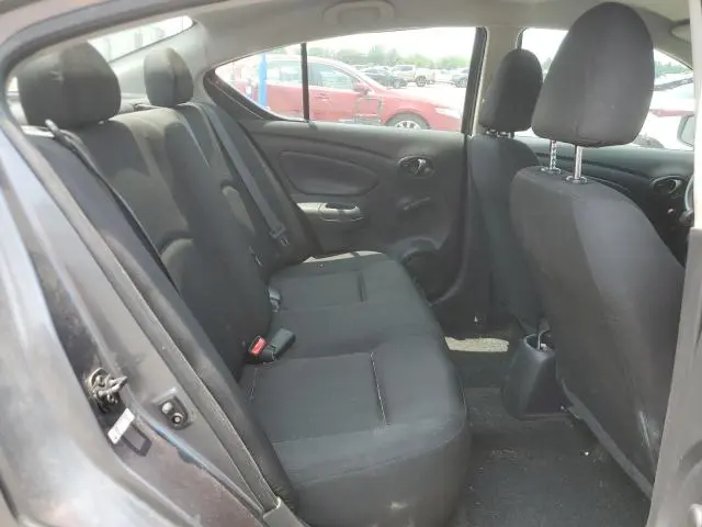 2019 NISSAN VERSA S  