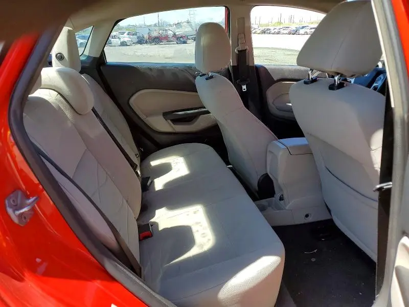 2014 FORD FIESTA SE  