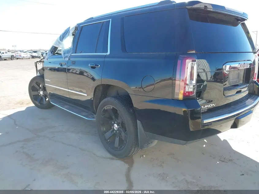 2017 GMC YUKON DENALI