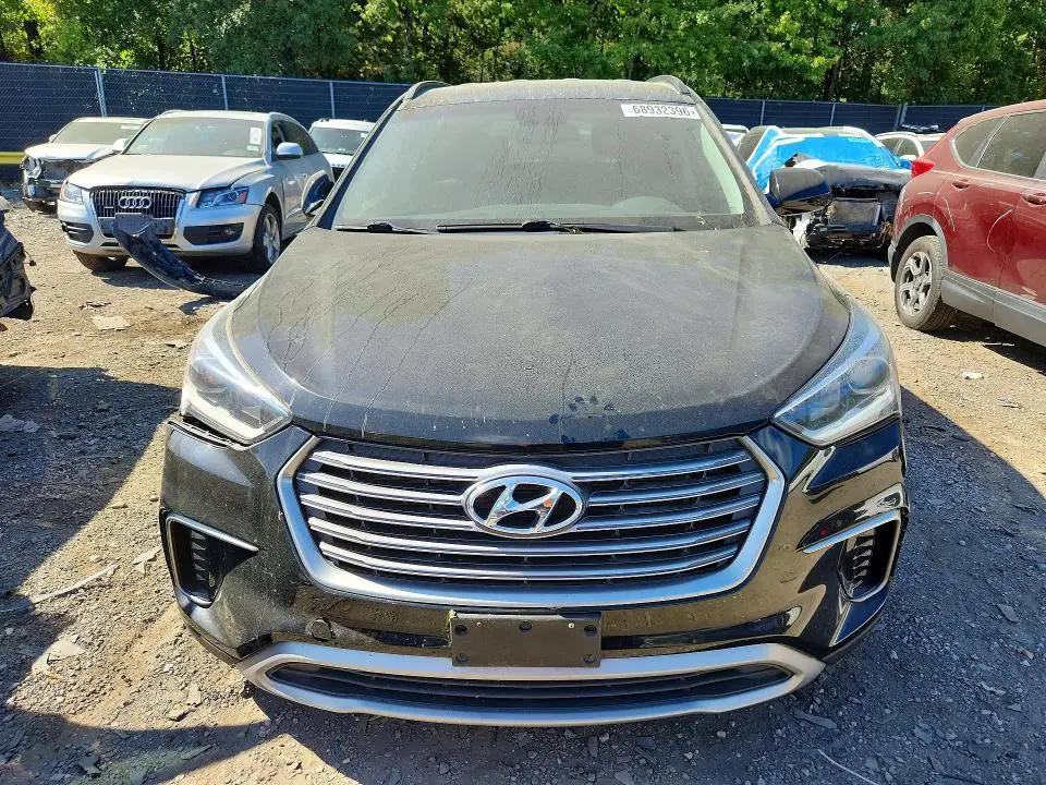 2017 HYUNDAI SANTA FE SE  