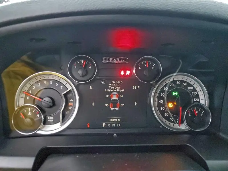 2023 RAM 1500 CLASSIC SLT  