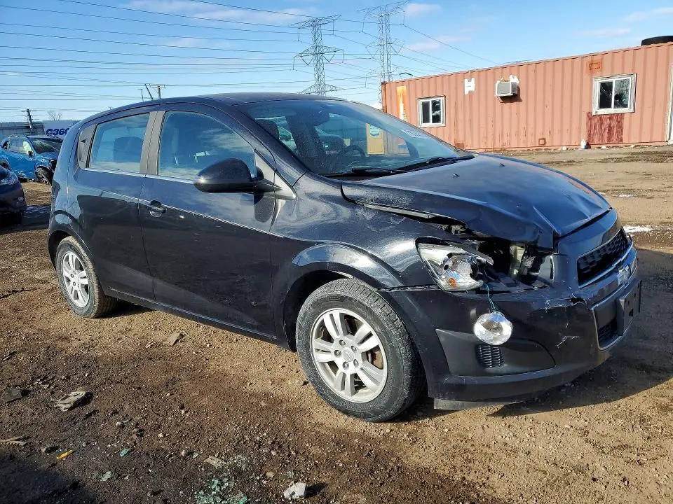 2015 CHEVROLET SONIC LT  