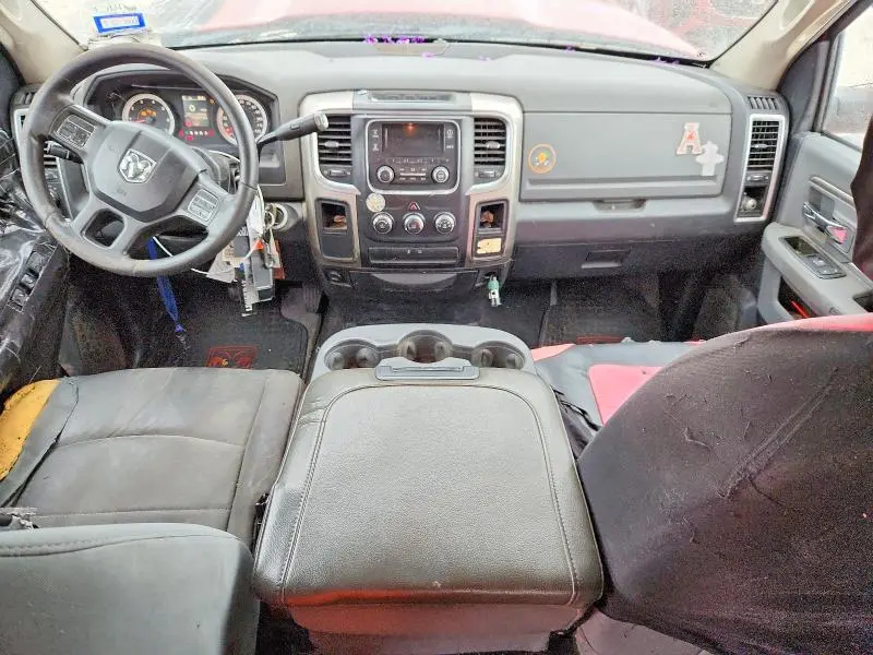 2013 RAM 1500 SLT  