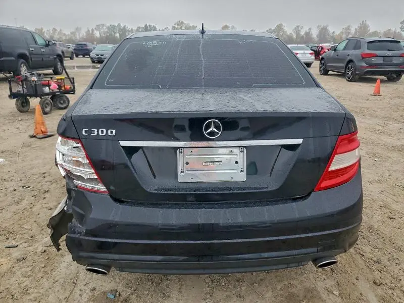 2011 MERCEDES-BENZ C 300  