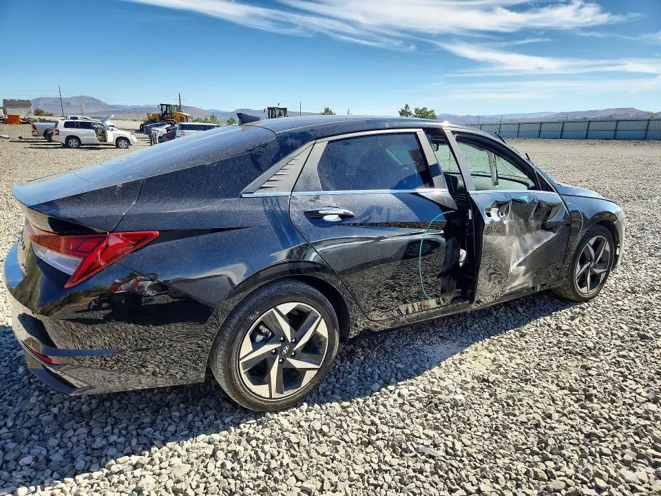 2023 HYUNDAI ELANTRA LIMITED  