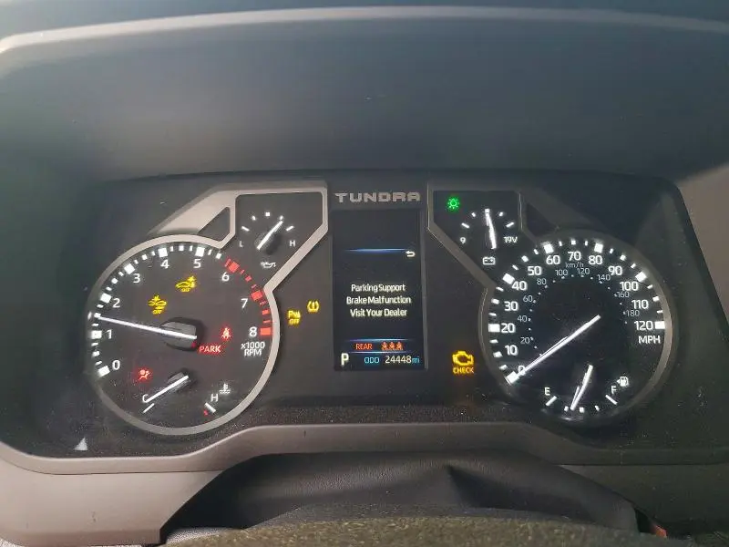 2024 TOYOTA TUNDRA CREWMAX SR  