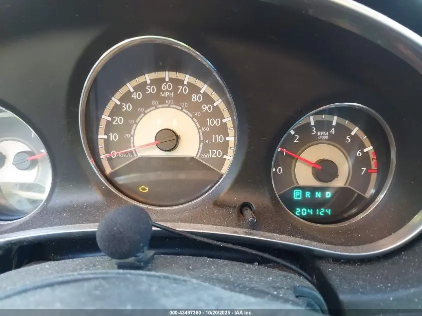 2012 CHRYSLER 200 LX