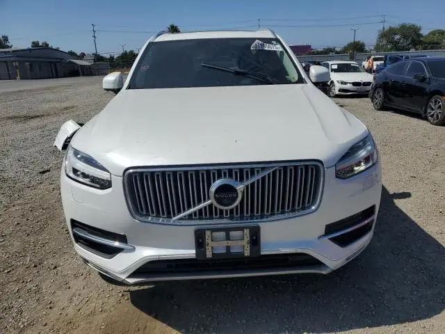 2017 VOLVO XC90 T6  