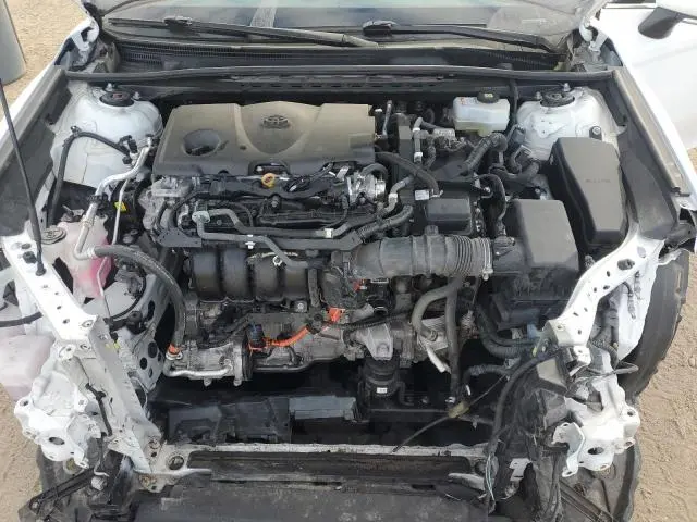 2022 TOYOTA CAMRY XLE  