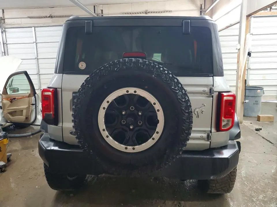 2023 FORD BRONCO BASE  